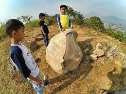 Situs Megalitikum Gunung Kasur